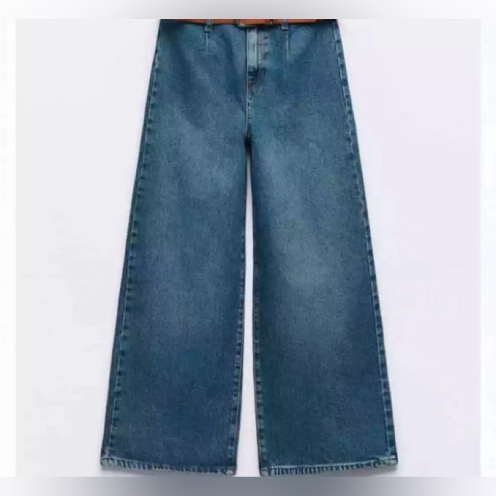 Zara Blue Flare cropped Jeans with Brown Belt